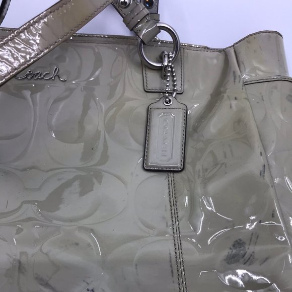 COACH Medium Tan Patent Leather Handbag - Picture 3 of 8